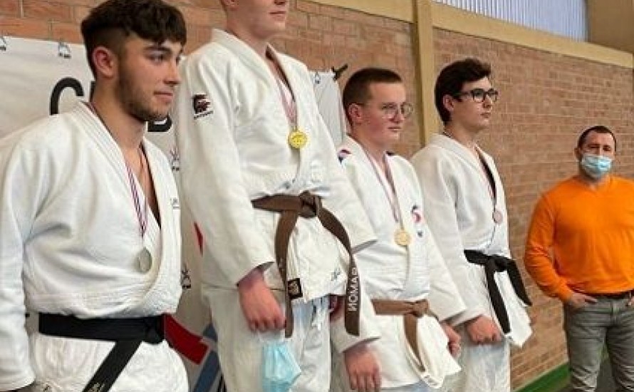 Maxence médaille d'Argent en cadets