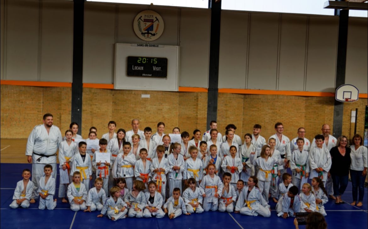 Fête de fin d'année et remise de grades Sains en Gohelle 2024-2025